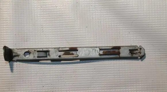 Volvo XC90 Headlight/headlamp mounting bracket 8657181