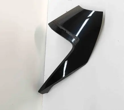 Nissan Leaf II (ZE1) Tailgate trim 960365SK0A