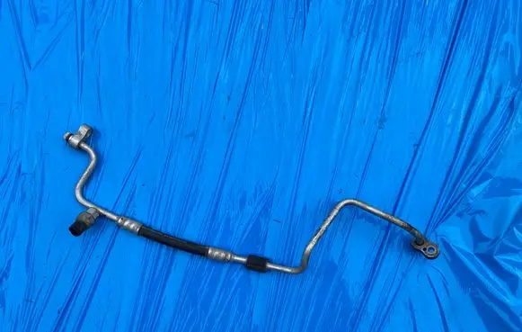 BMW X6 F16 Air conditioning (A/C) pipe/hose 6842308