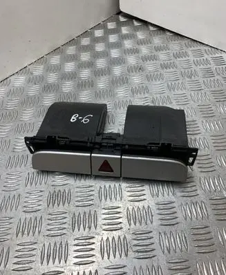 Volkswagen PASSAT B6 Hazard light switch 3C0858407