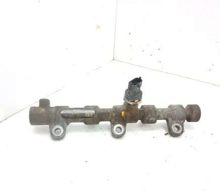 Fuel main line pipe