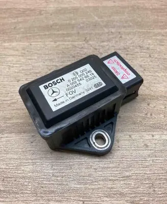 Mercedes-Benz CLS C219 ESP acceleration yaw rate sensor 0265005246 A0025426618