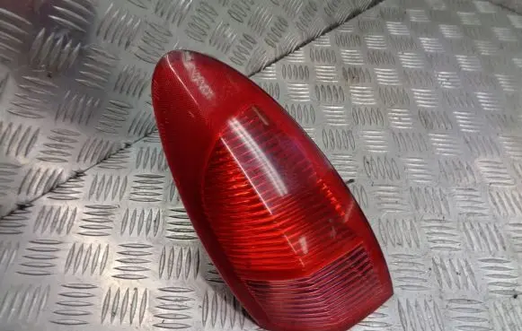 Alfa Romeo 147 Rear/tail lights 225501