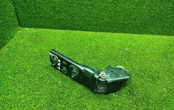 Opel Vivaro Sliding door middle roller runner 777645238R 93451715