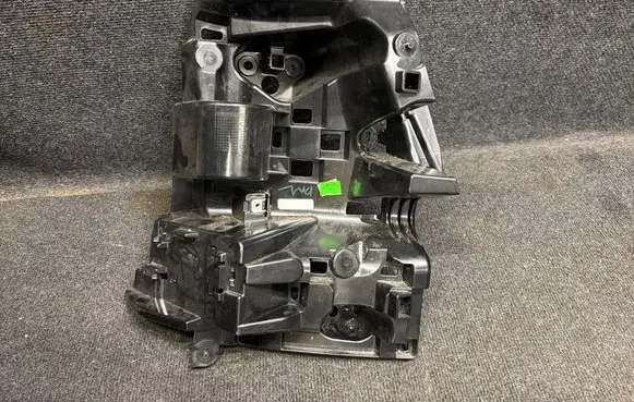BMW X6 G06 Rear bumper mounting bracket 8086293 51128086293 10503420