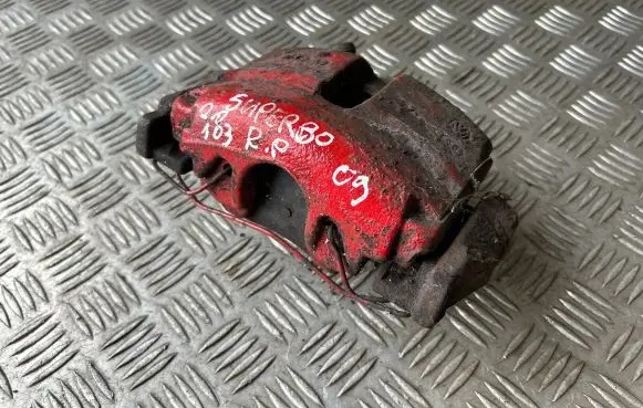 Skoda Superb B6 (3T) Front brake caliper