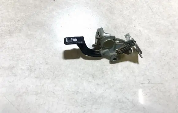 Toyota Avensis Verso Fuel tank opening switch 