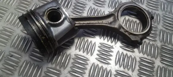 Audi A6 S6 C5 4B Piston with connecting rod