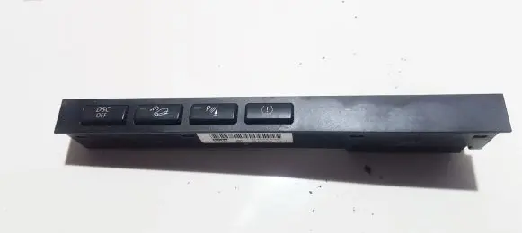 Traction control (ASR) switch