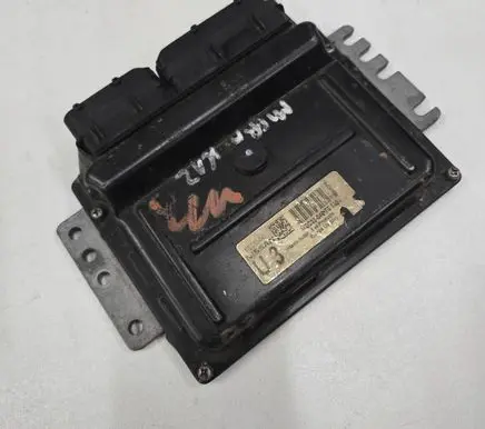 Nissan Micra Engine control unit/module MEC32040 EC32049