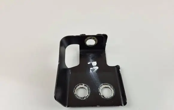 Jaguar F-Pace Fender mounting bracket HK8316150AB