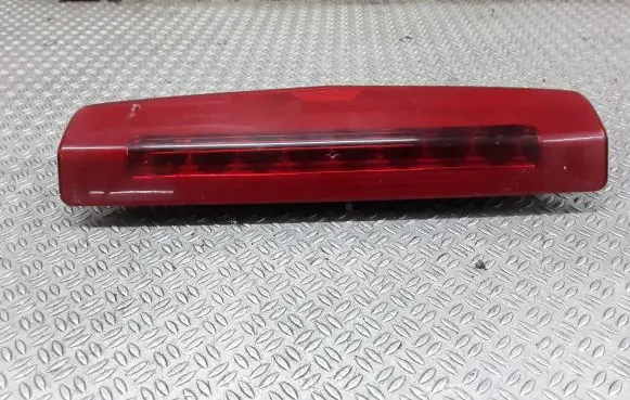 Opel Zafira B Third/center stoplight