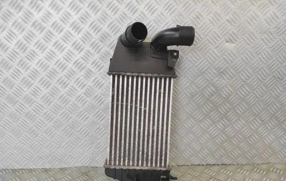 Opel Zafira B Intercooler radiator 13240831 WTP9019