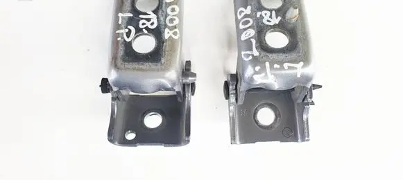 Peugeot 2008 I Front door hinge set