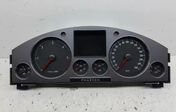 Volkswagen Phaeton Speedometer (instrument cluster) 3D0920885K