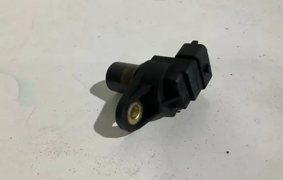 Mercedes-Benz E W211 Camshaft position sensor A0031539778 0031539778