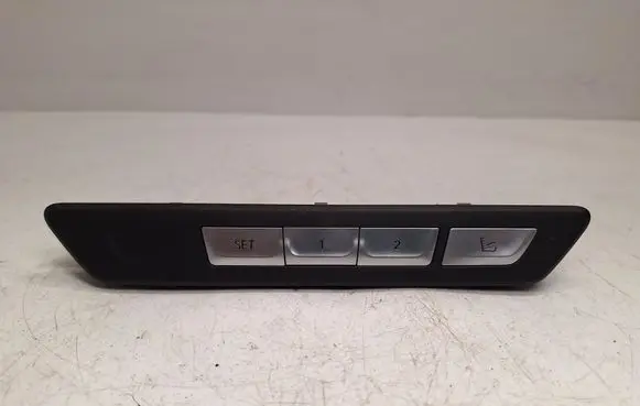 BMW 7 G11 G12 Seat memory switch 6826737 61316826737
