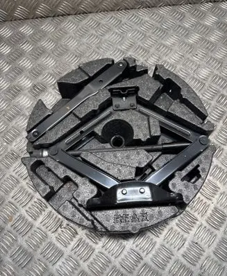 Opel Insignia A Tool set 22859809 329755060