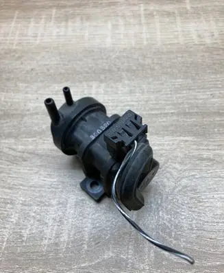 Mercedes-Benz S W140 Turbo solenoid valve 0005450327