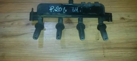 Peugeot 206 High voltage ignition coil 9628158580 1543010
