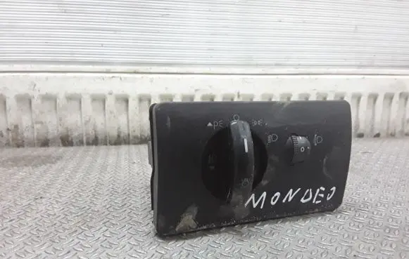 Ford Mondeo Mk III Light switch 1S7T13A024BB