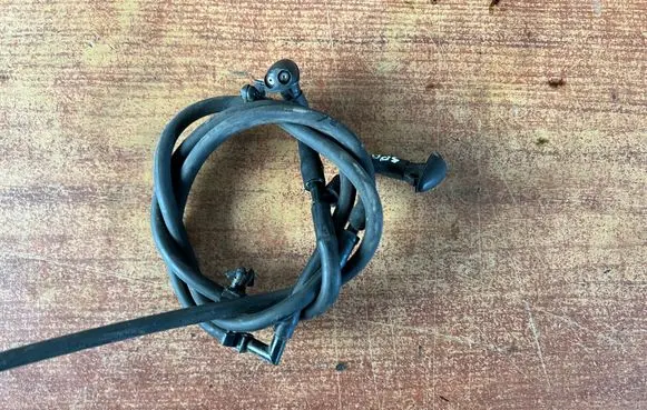 Chevrolet Spark Windshield washer spray nozzle 