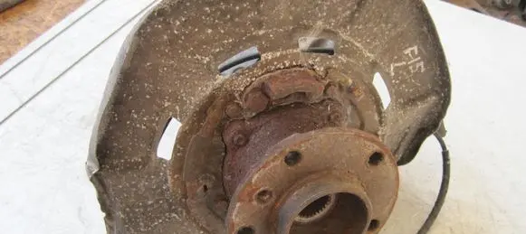 BMW X5 E70 Front wheel hub 6770983