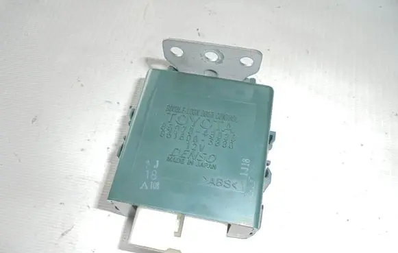 Lexus RX 330 - 350 - 400H Door central lock control unit/module 85970-48020