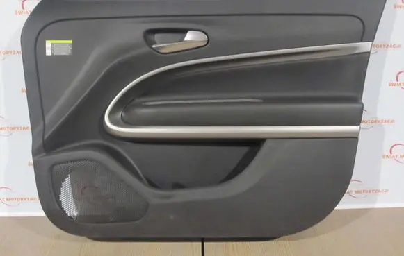 Jeep Avenger Front door card panel trim