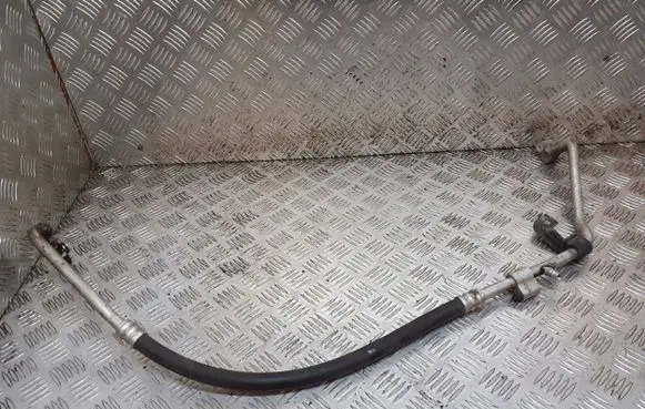KIA Carens I Air conditioning (A/C) pipe/hose BRAK