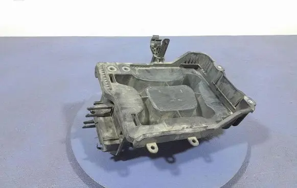 Skoda Citigo Battery box tray 1S0915331B