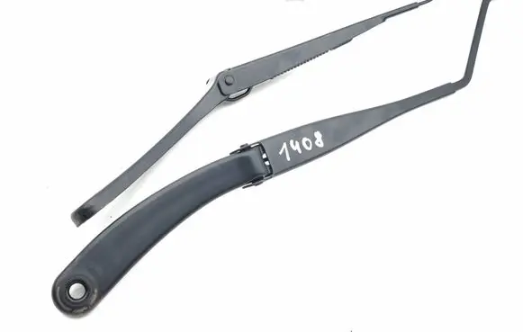 Renault Arkana Front wiper blade arm 