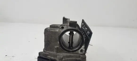 Renault Clio III Throttle valve 8200614985
