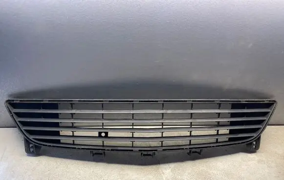 Opel Meriva A Front bumper lower grill 13193495 464549