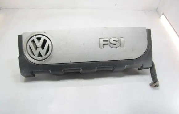Volkswagen PASSAT B6 Engine cover (trim) 06F129208C