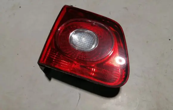 Volkswagen Tiguan Tailgate rear/tail lights 5N0945093C