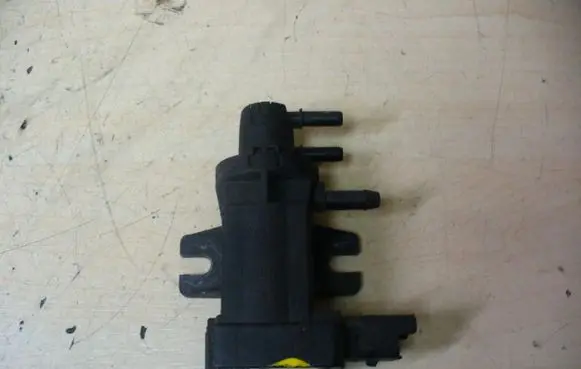 Peugeot Partner Turbo solenoid valve 9652570180 VD5842