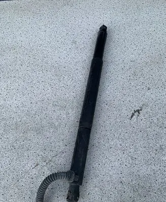 BMW X6 E71 Tailgate/trunk strut/damper 7332698