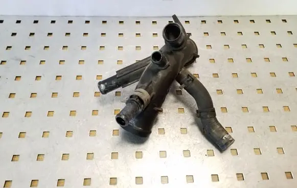 Chrysler Grand Voyager V Engine coolant pipe/hose