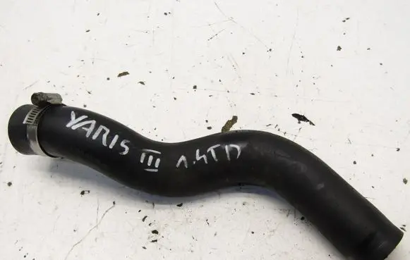 Toyota Yaris Air intake hose/pipe 1136