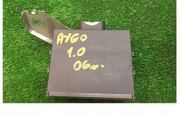 Toyota Aygo AB10 Door central lock control unit/module 897400H02000