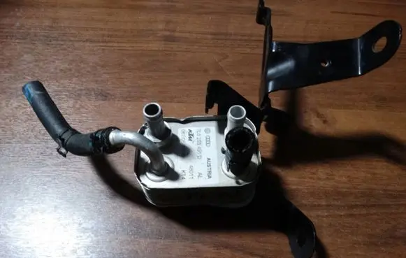 Audi Q7 4M Fuel cooler (radiator) 