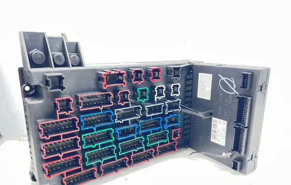 Mercedes-Benz ML W163 Fuse module 1635450016