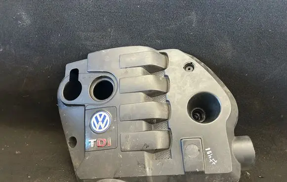 Skoda Octavia Mk2 (1Z) Engine cover (trim) 038103925