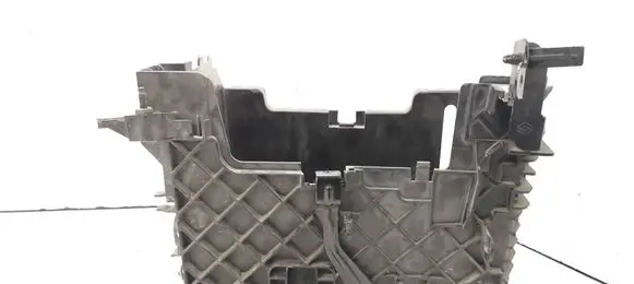Battery box tray