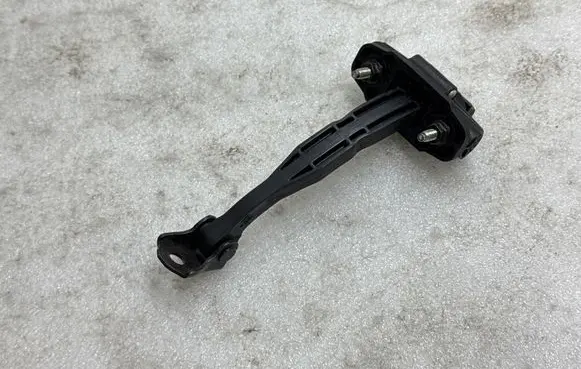 Tesla Model Y Rear door check strap stopper 150068400B 00G6