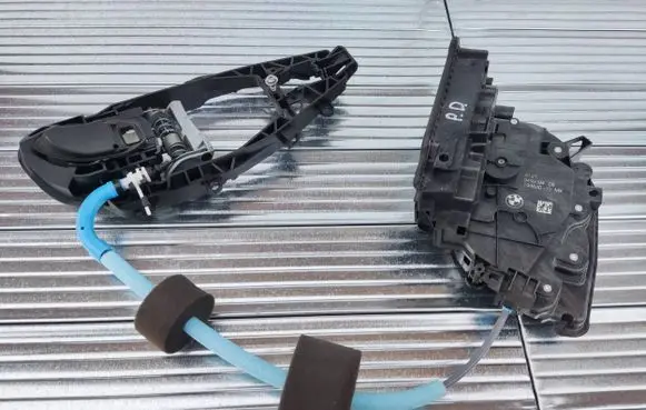 BMW X4 G02 Front door lock 9492094 19864010 9881776