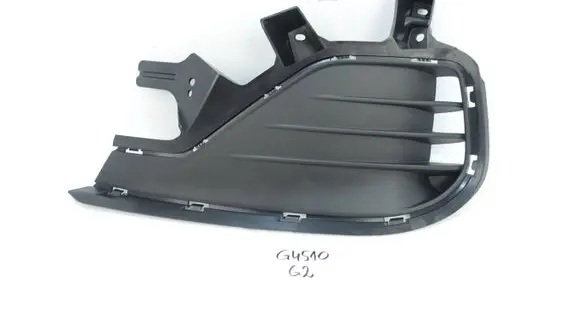 Hyundai i30 Front bumper lower grill 86563G4AAA0
