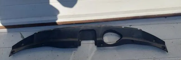 Hyundai Santa Fe Radiator trim 