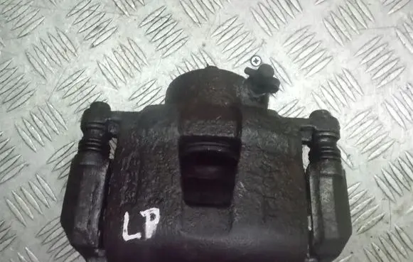 Chevrolet Lacetti Front brake caliper